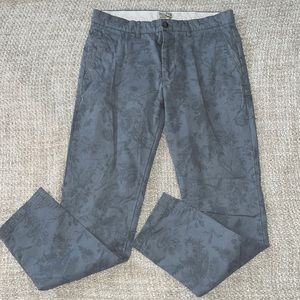 Club Monaco Paisley Men’s Grey Chinos 31x32 (Connor Modern Slim Fit)